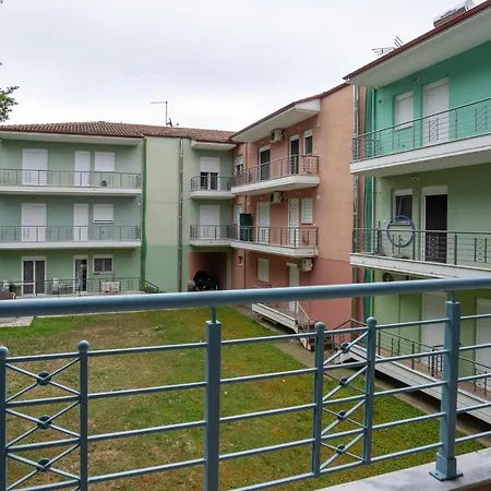 Dias Villa