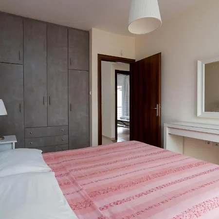 Villa Dias Leptokaryá