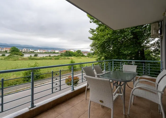 Villa Dias Leptokaryá