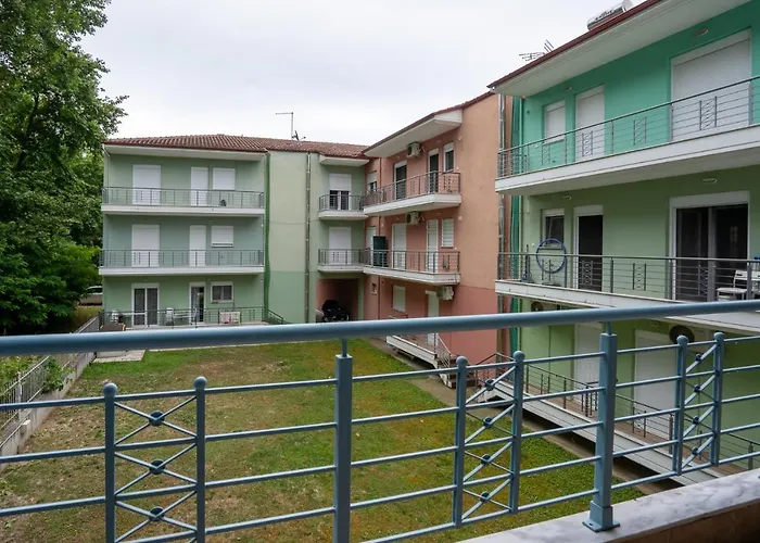 Dias Villa